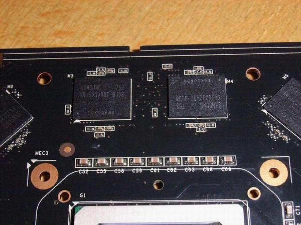 [05/03/2008] Nvidia Geforce 9800GTX: Der 0,8 Nanosekunden schnelle GDDR3-Speicher stammt von Samsung (Bild: Expreview.com)