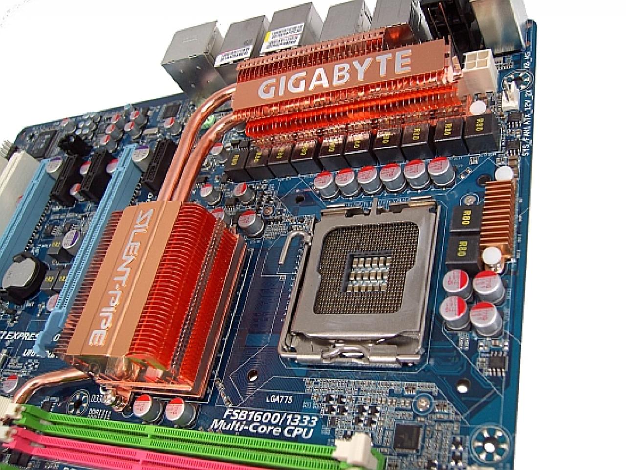 [08/03/2008] Gigabyte GA-X48T-DQ6 (Bild: octeamdenmark.com)