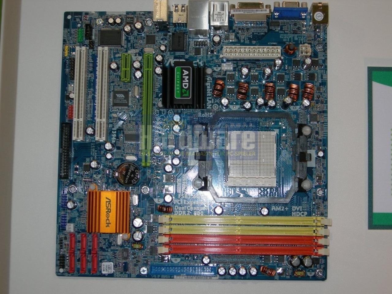 [12/03/2008] A780FullDisplayPort: 780G-Board mit Display-Port (Bild: PCGH)