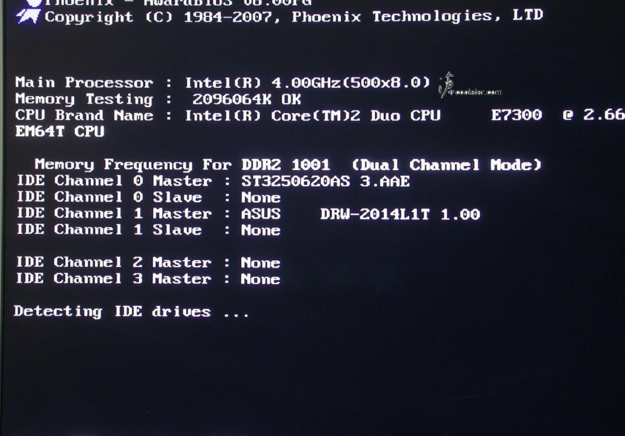 [12/03/2008] [Coolaler] Erste Bilder und Benchmarks zum Core 2 Duo E7300