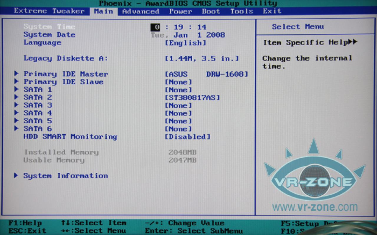 [15/03/2008] Asus Striker II Extreme 3-Wege-SLI mit nForce 790i (Bild: VR-Zone)