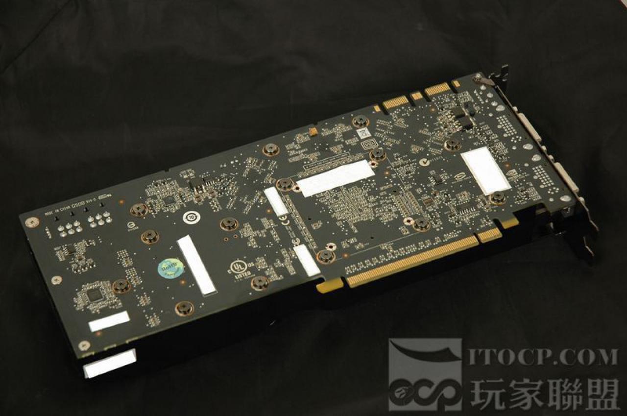 [24/03/2008] Geforce 9800 GTX (Bild: itopc.com)
