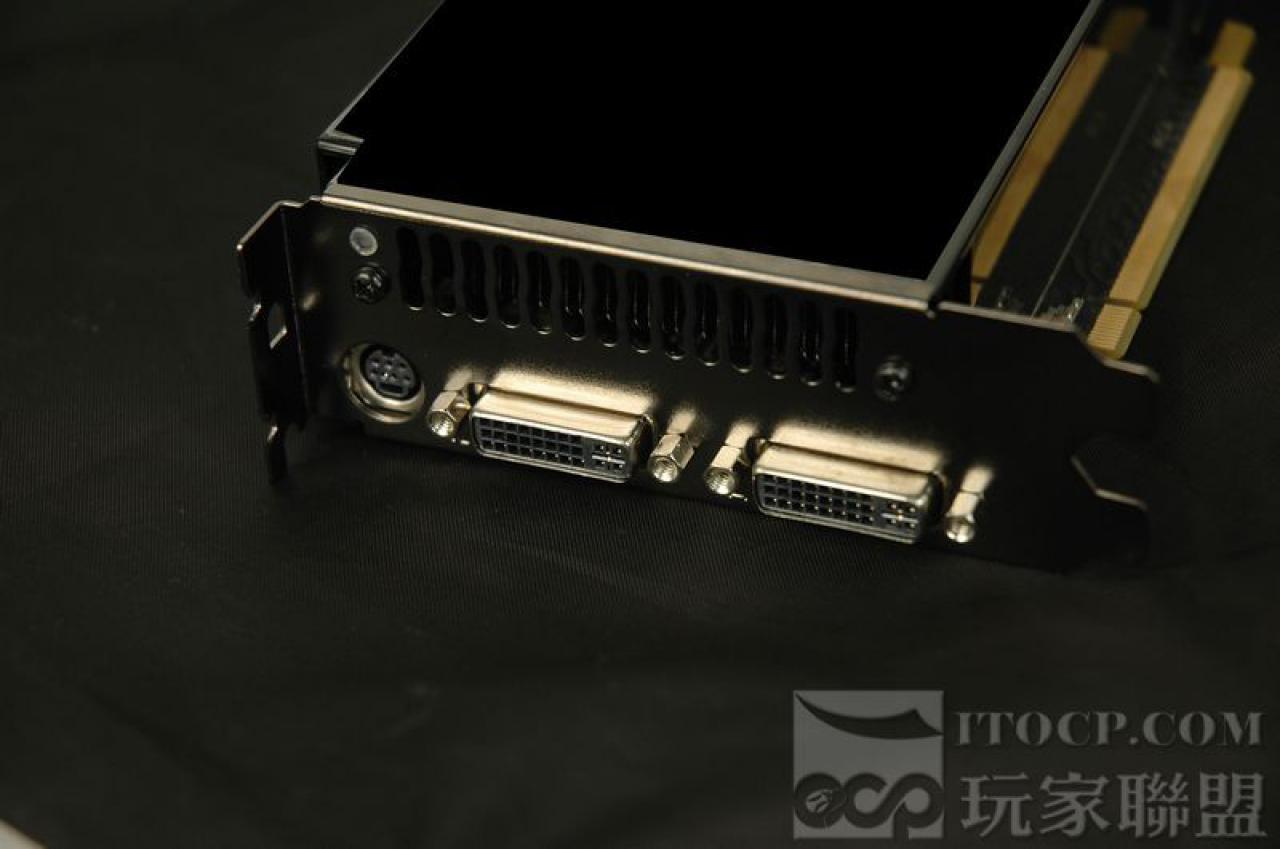 [24/03/2008] Geforce 9800 GTX (Bild: itopc.com)