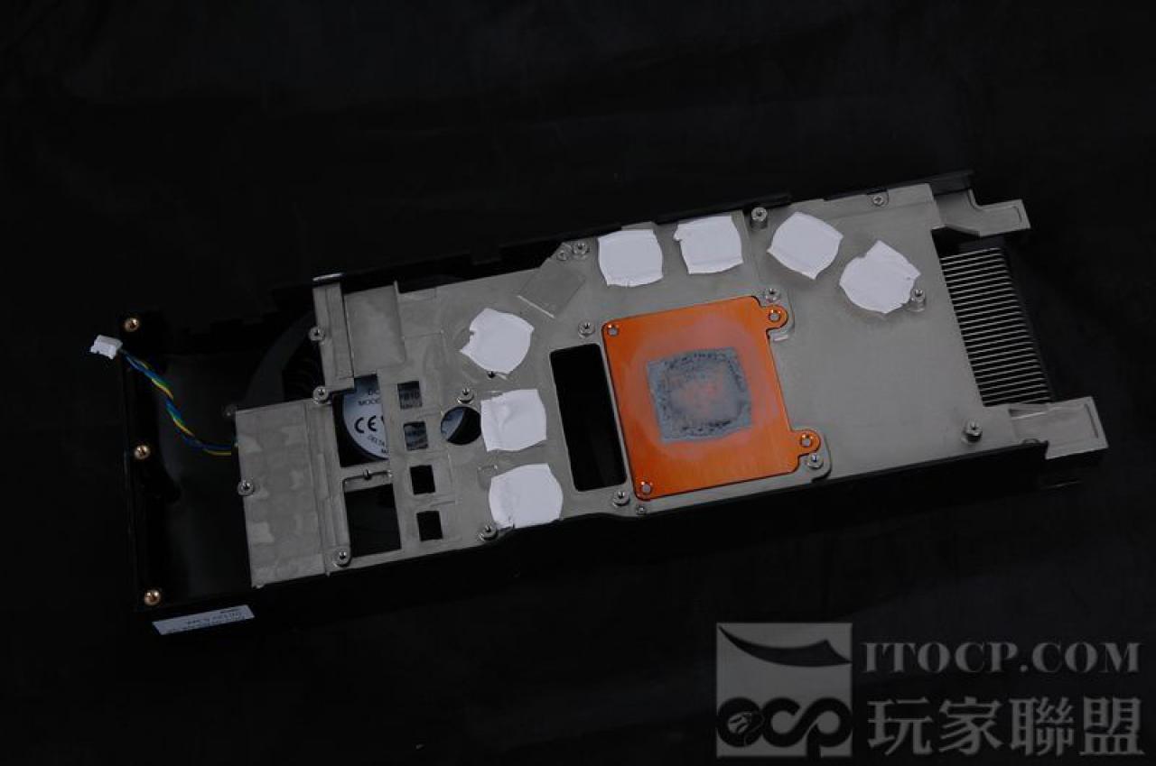 [24/03/2008] Geforce 9800 GTX (Bild: itopc.com)