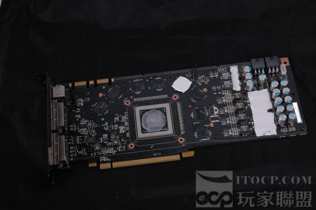 [24/03/2008] Geforce 9800 GTX (Bild: itopc.com)