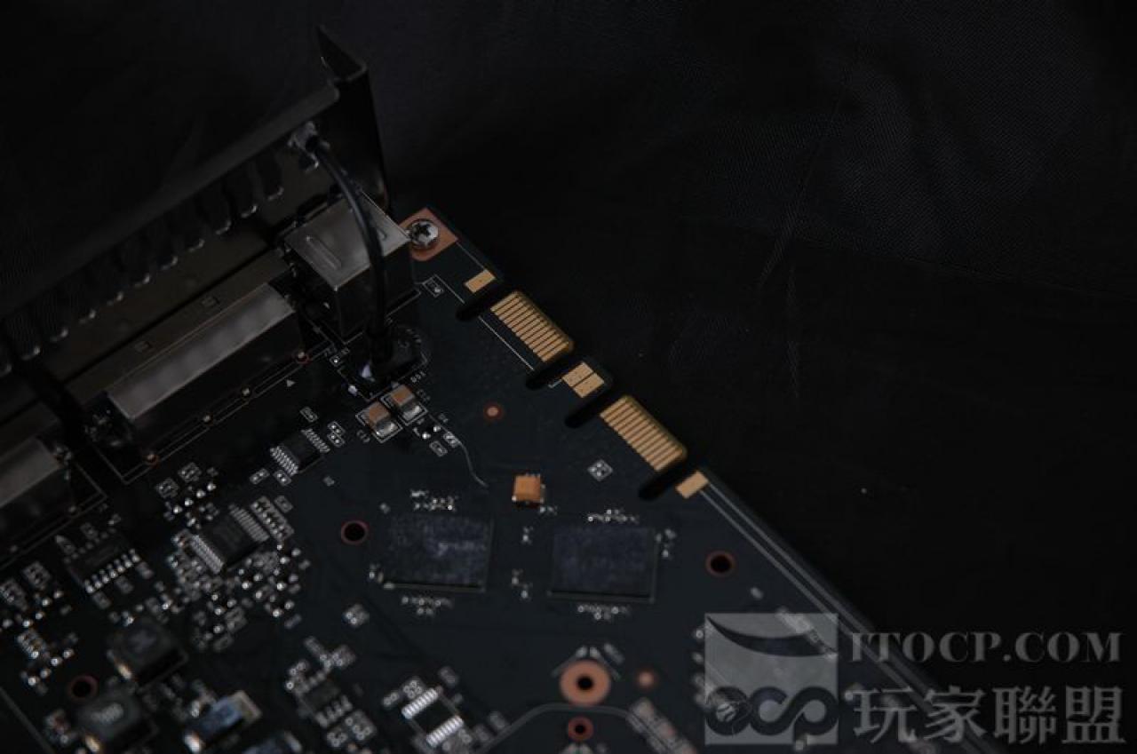 [24/03/2008] Geforce 9800 GTX (Bild: itopc.com)