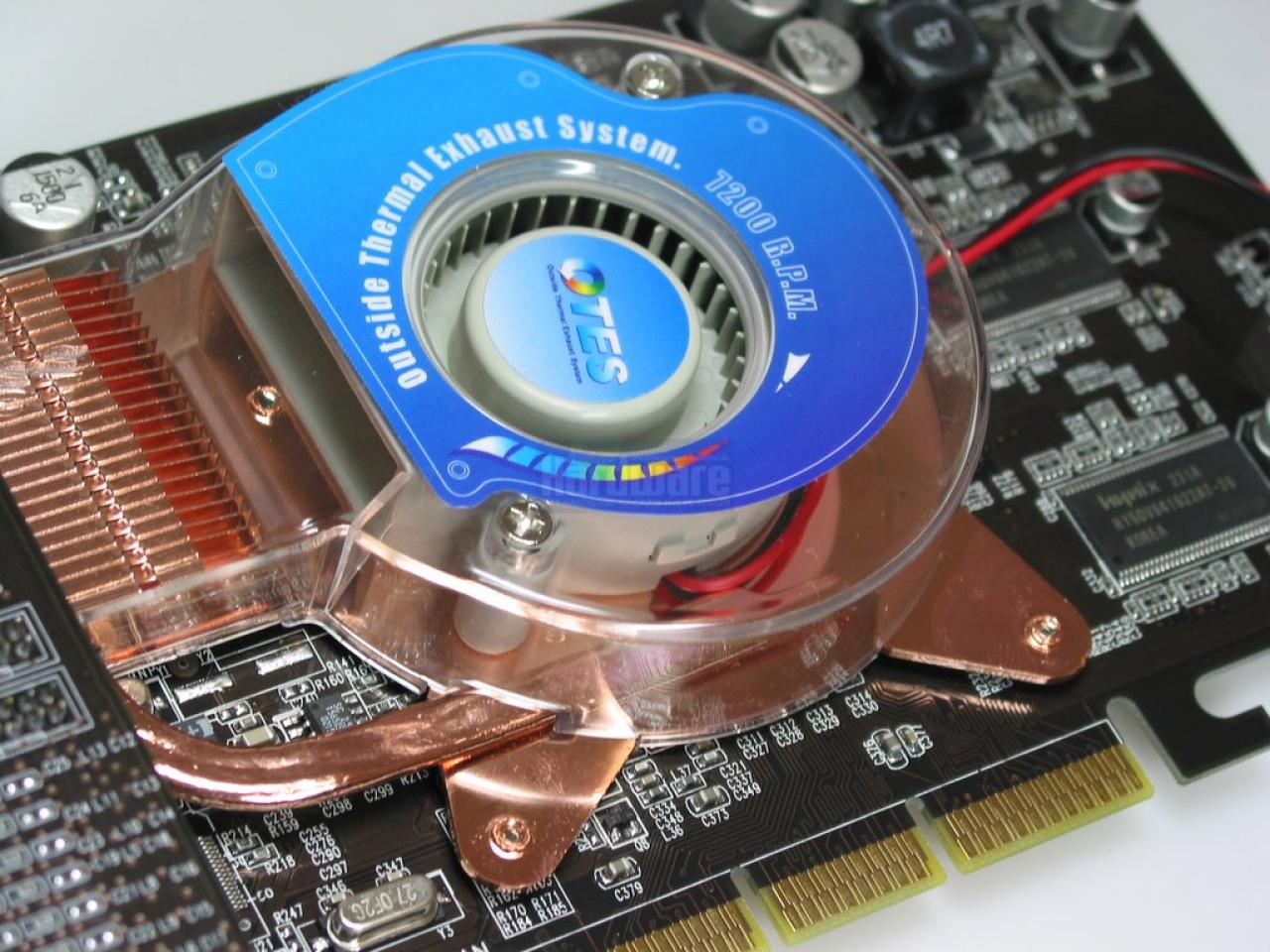 [28/03/2008] Abit: Outside Thermal Exhaust System (OTEST auf einer Geforce-4-Karte (Bild: PCGH)