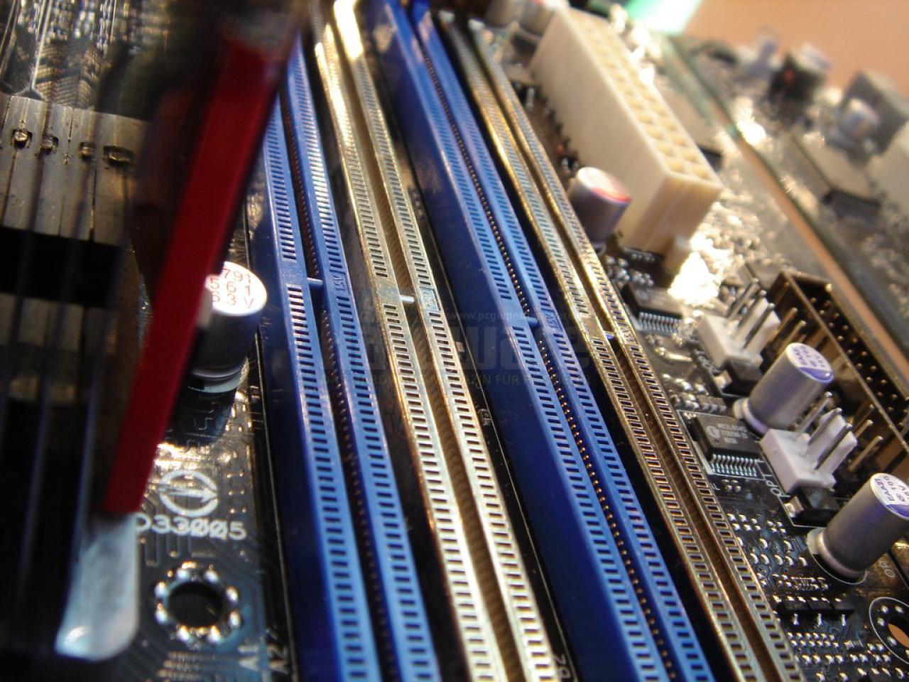 [05/03/2008] Asus-Studie: Pinotnoir: Edel-Mainboard auf X48-Basis (BIld: PCGH)