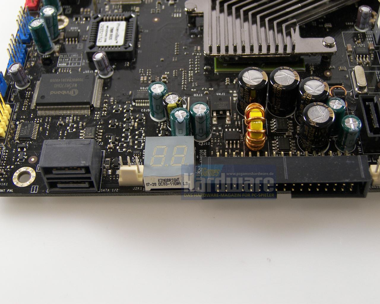 [18/03/2008] EVGA Nforce 790i Ultra SLI (Bild: PCGH)