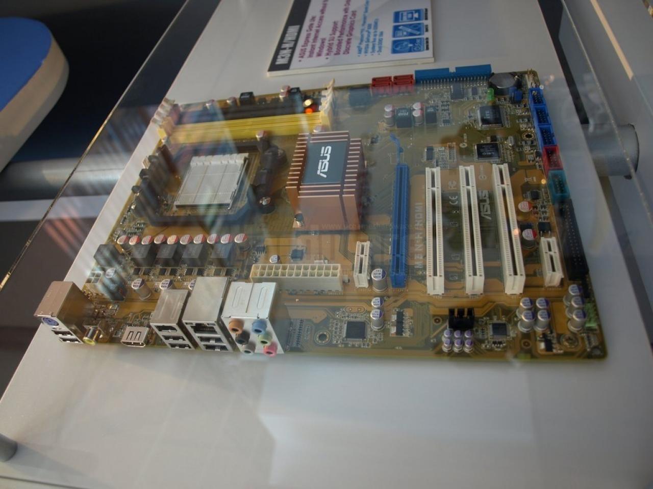 [04/03/2008] Geforce 8200: Asus (Bild: PCGH)