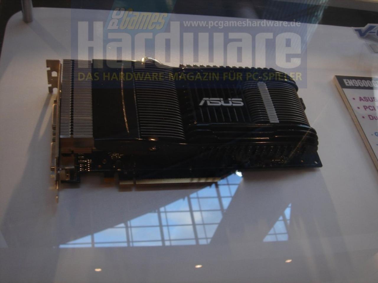 [03/03/2008] Asus Geforce 9600GT ebenfalls mit passiver Kühlung (Bild: PCGH)
