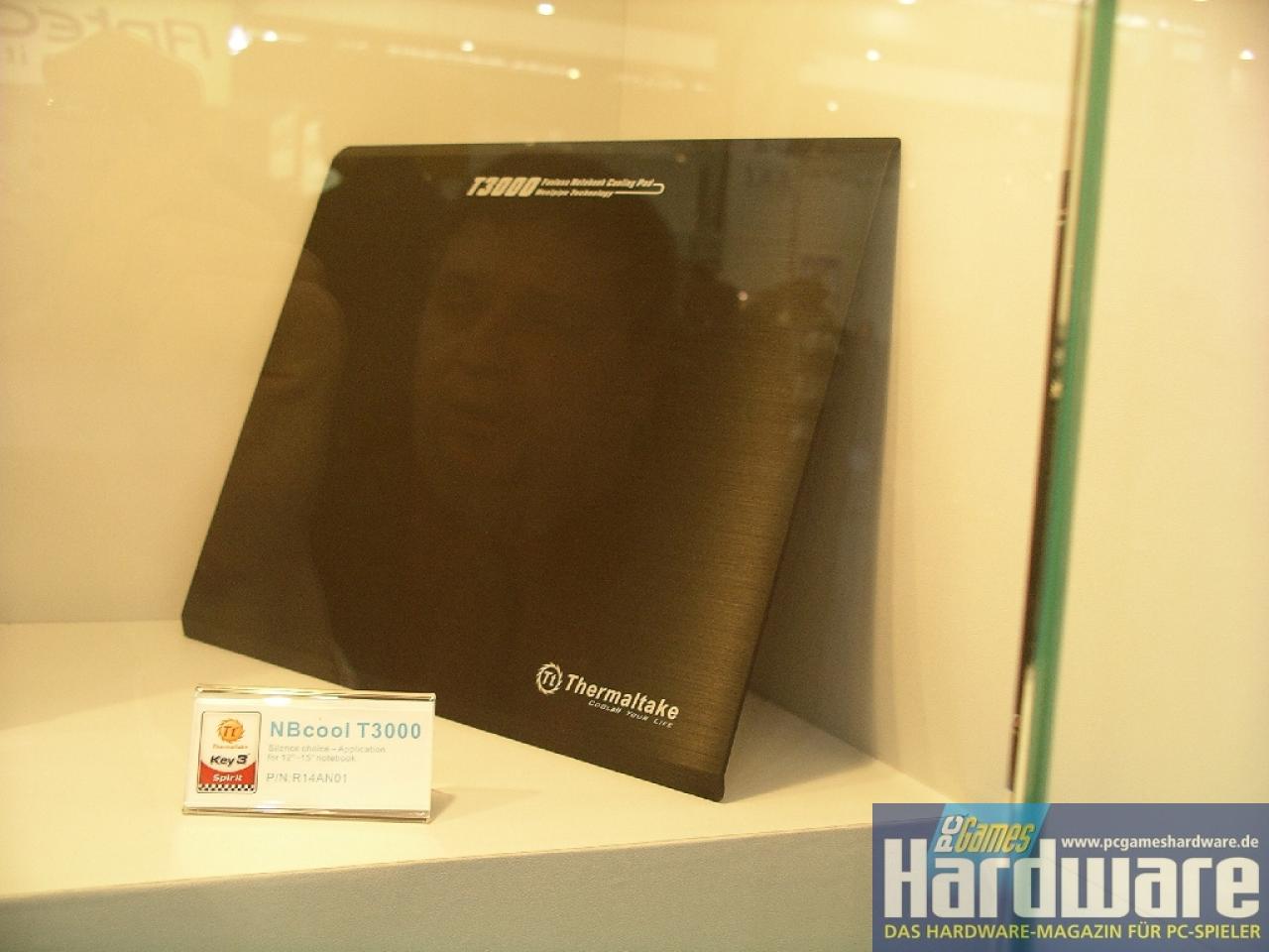 [06/03/2008] Thermaltake: ein aktiver Notebook-Kühler (Bild: PCGH)