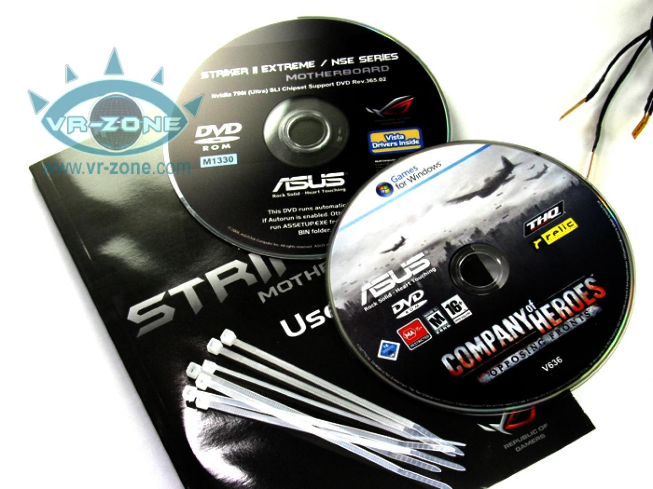 [15/03/2008] Asus Striker II Extreme 3-Wege-SLI mit nForce 790i (Bild: VR-Zone)