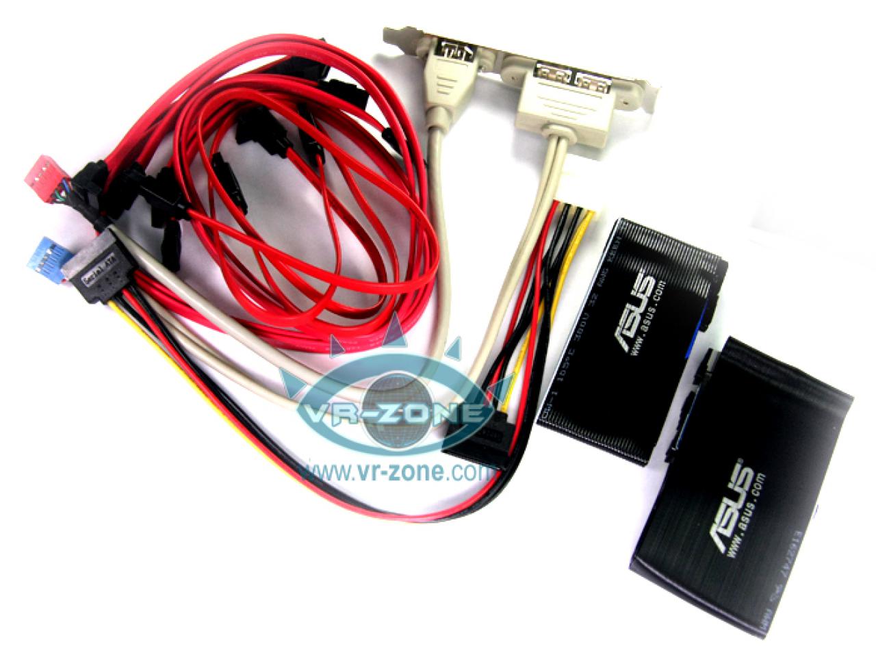[15/03/2008] Asus Striker II Extreme 3-Wege-SLI mit nForce 790i (Bild: VR-Zone)