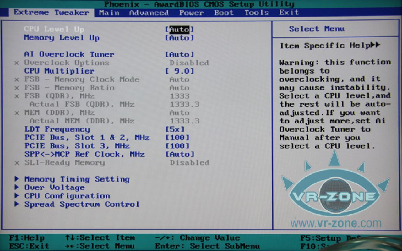 [15/03/2008] Asus Striker II Extreme 3-Wege-SLI mit nForce 790i (Bild: VR-Zone)