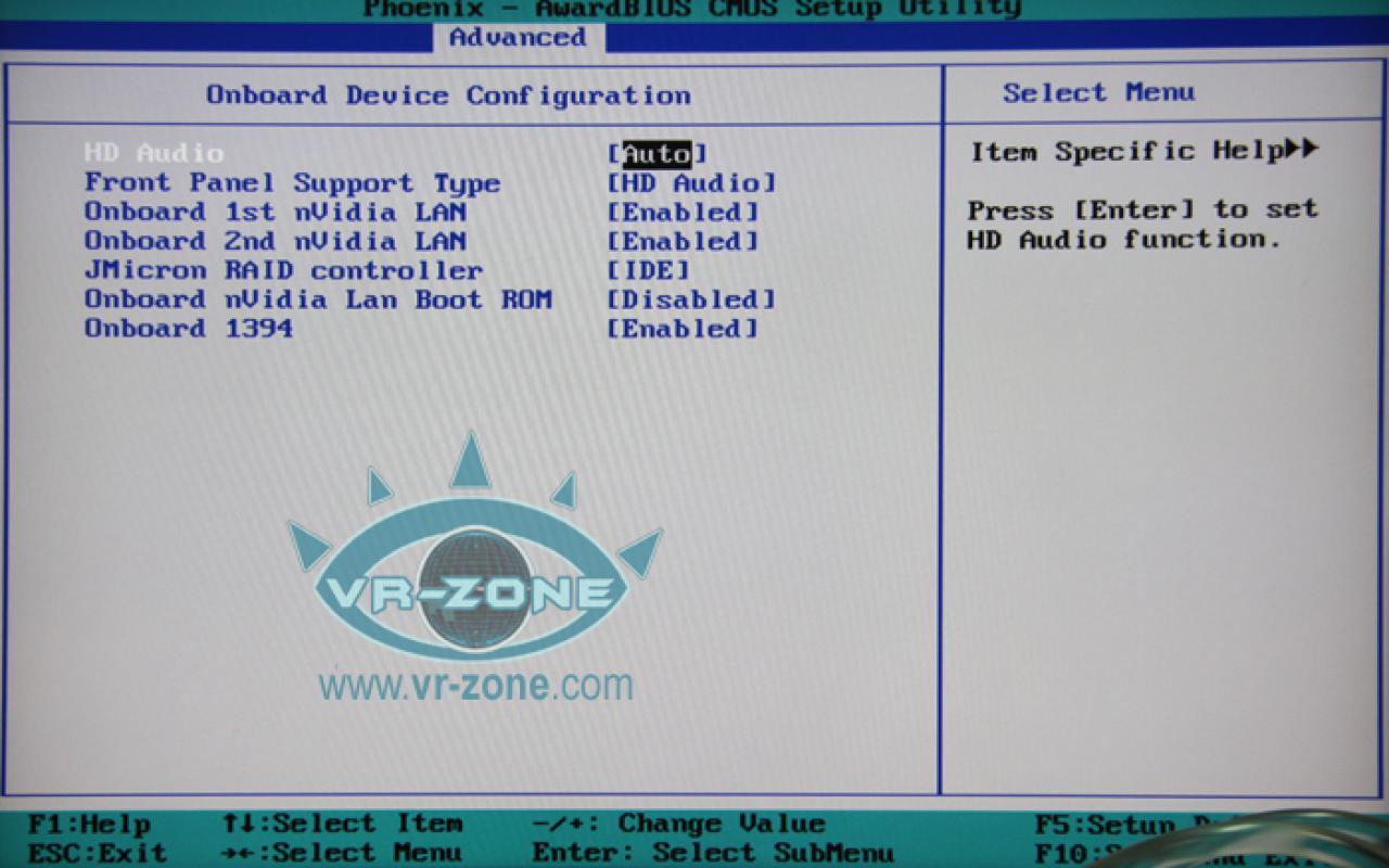 [15/03/2008] Asus Striker II Extreme 3-Wege-SLI mit nForce 790i (Bild: VR-Zone)