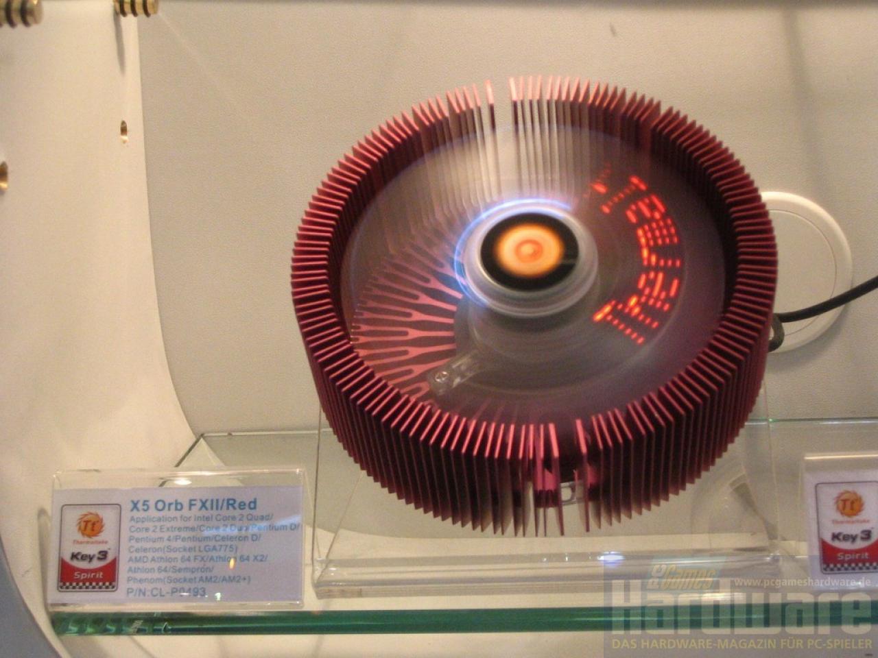 [06/03/2008] Thermaltake X5-Orb-Reihe mit LED-Beschriftung (Bild: PCGH)