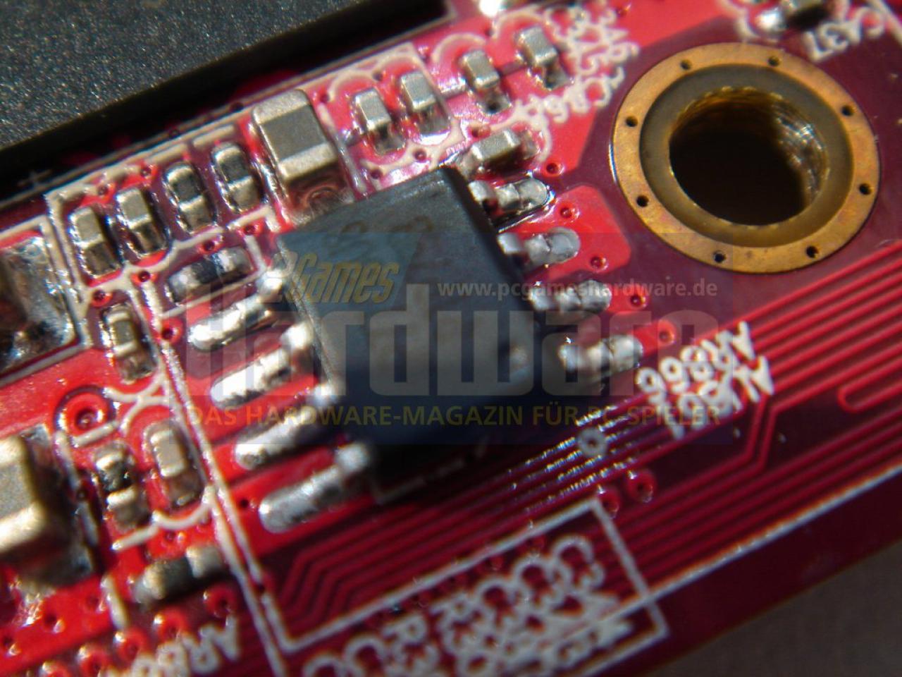 [04/03/2008] Radeon HD3870 X2: Nun auch mit GDDR4-Speicher und kürzerem PCB (Bild: PCGH)