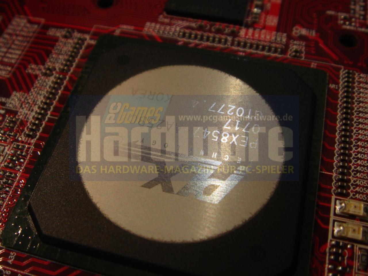 [04/03/2008] Radeon HD3870 X2: Nun auch mit GDDR4-Speicher und kürzerem PCB (Bild: PCGH)