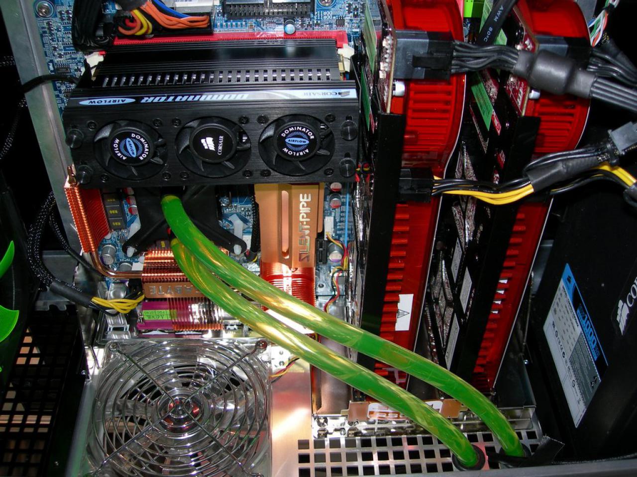 [03/03/2008] AMD CrossfireX (Bild: PCGH)