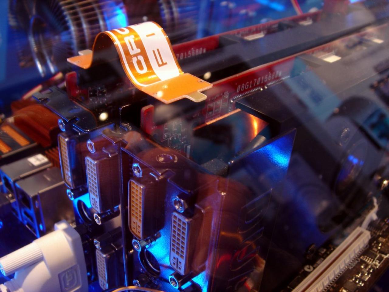 [03/03/2008] AMD CrossfireX (Bild: PCGH)