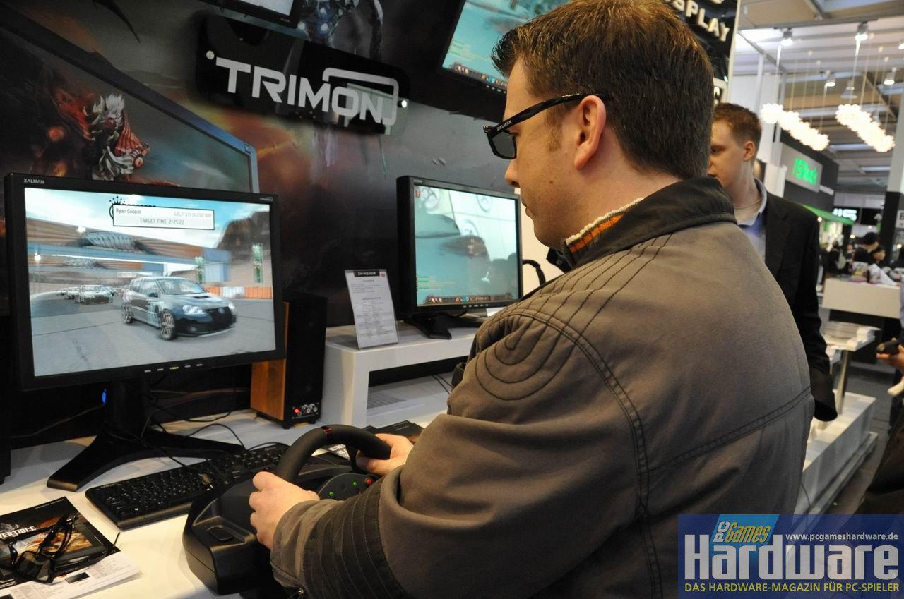 [07/03/2008] Carsten Spille am Zalman ZM-M240W 3D-Display