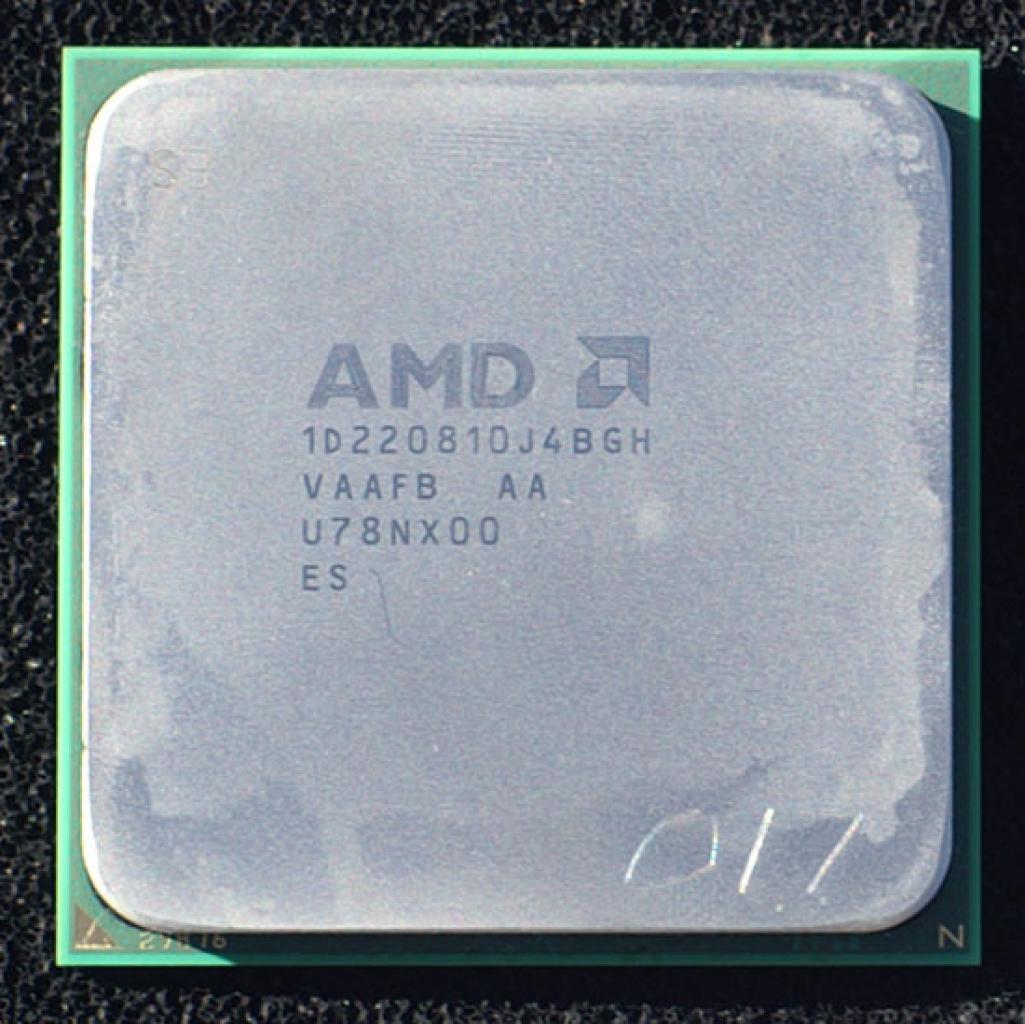 [14/03/2008] AMD: Nach der Behebung des TLB-Bugs durch das B3-Stepping werden nun höhere Taktraten angestrebt (Bild: Anandtech.com)