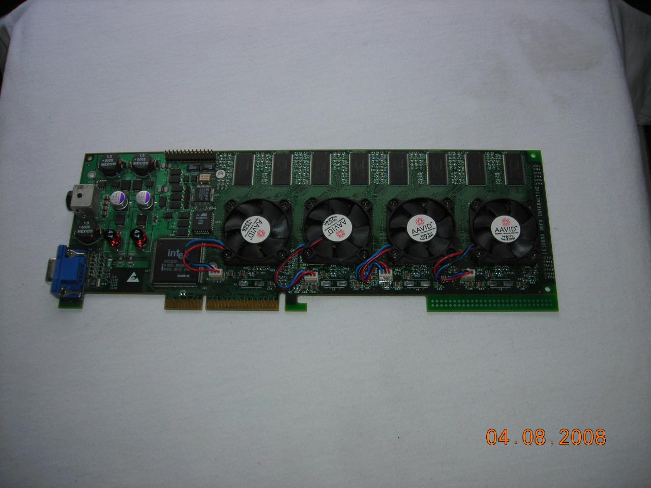[11/04/2008] 3dfx Voodoo5 6000 Rev. A-1500: erstes funktionsfähiges Silizium (Bild: Gary Donovan, thedodgegarage.com/3dfx)