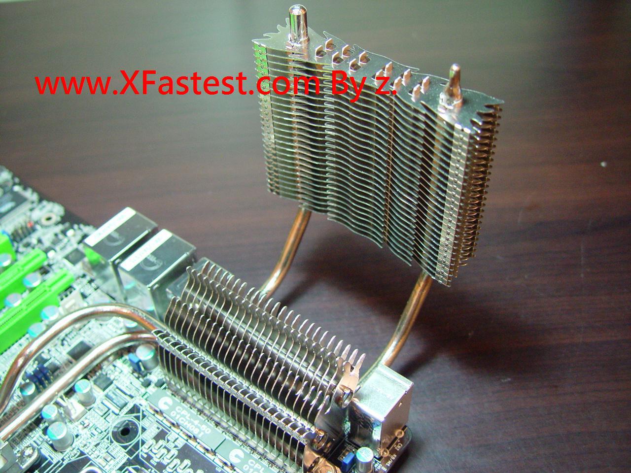 [24/04/2008] DFI liefert das X48-T2R ab morgen zusammen mit diversen Kühlern des Spezialisten Thermalright aus. Leider ist das Set vorerst nur für den koreanischen Markt bestimmt. Ein Preis ist noch nicht bekannt, er dürfte aber ebenso imposant wie die Bilder ausfallen (Bild: Xfastest.com)