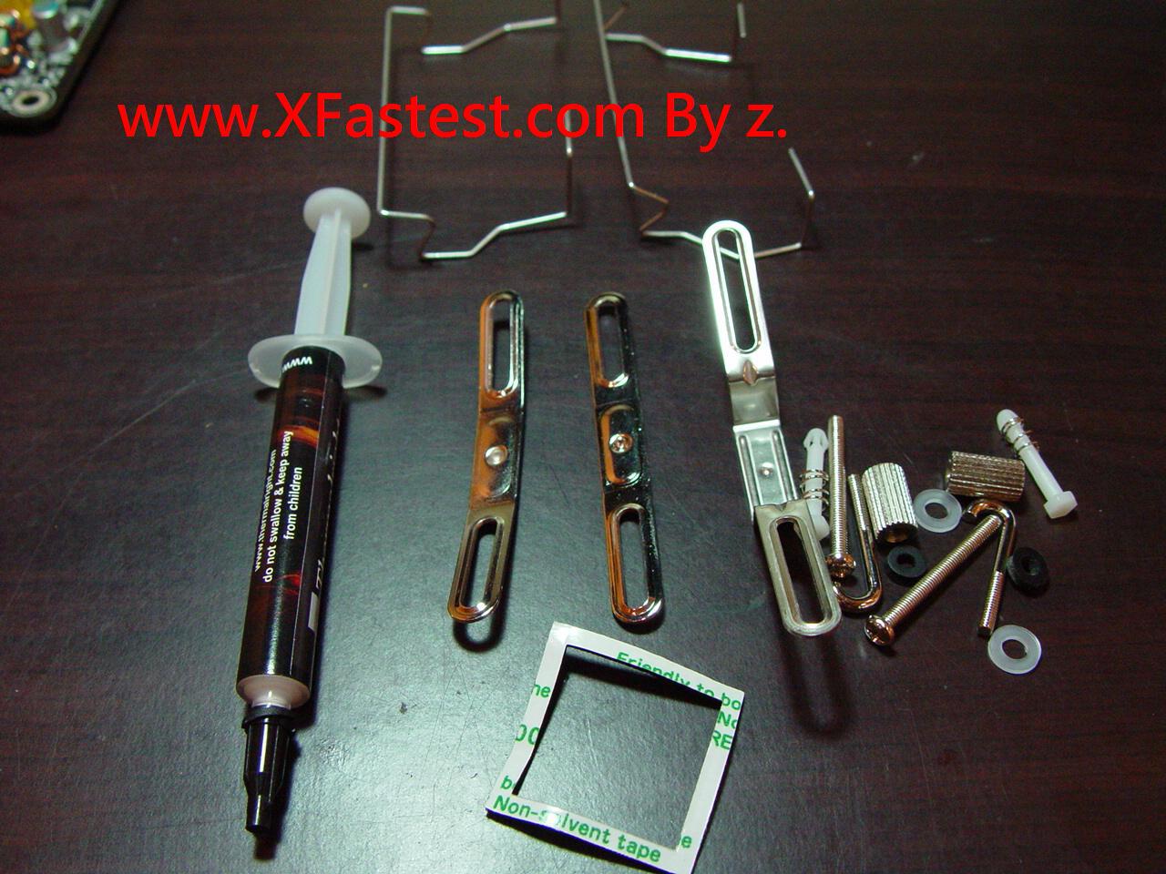 [24/04/2008] DFI liefert das X48-T2R ab morgen zusammen mit diversen Kühlern des Spezialisten Thermalright aus. Leider ist das Set vorerst nur für den koreanischen Markt bestimmt. Ein Preis ist noch nicht bekannt, er dürfte aber ebenso imposant wie die Bilder ausfallen (Bild: Xfastest.com)