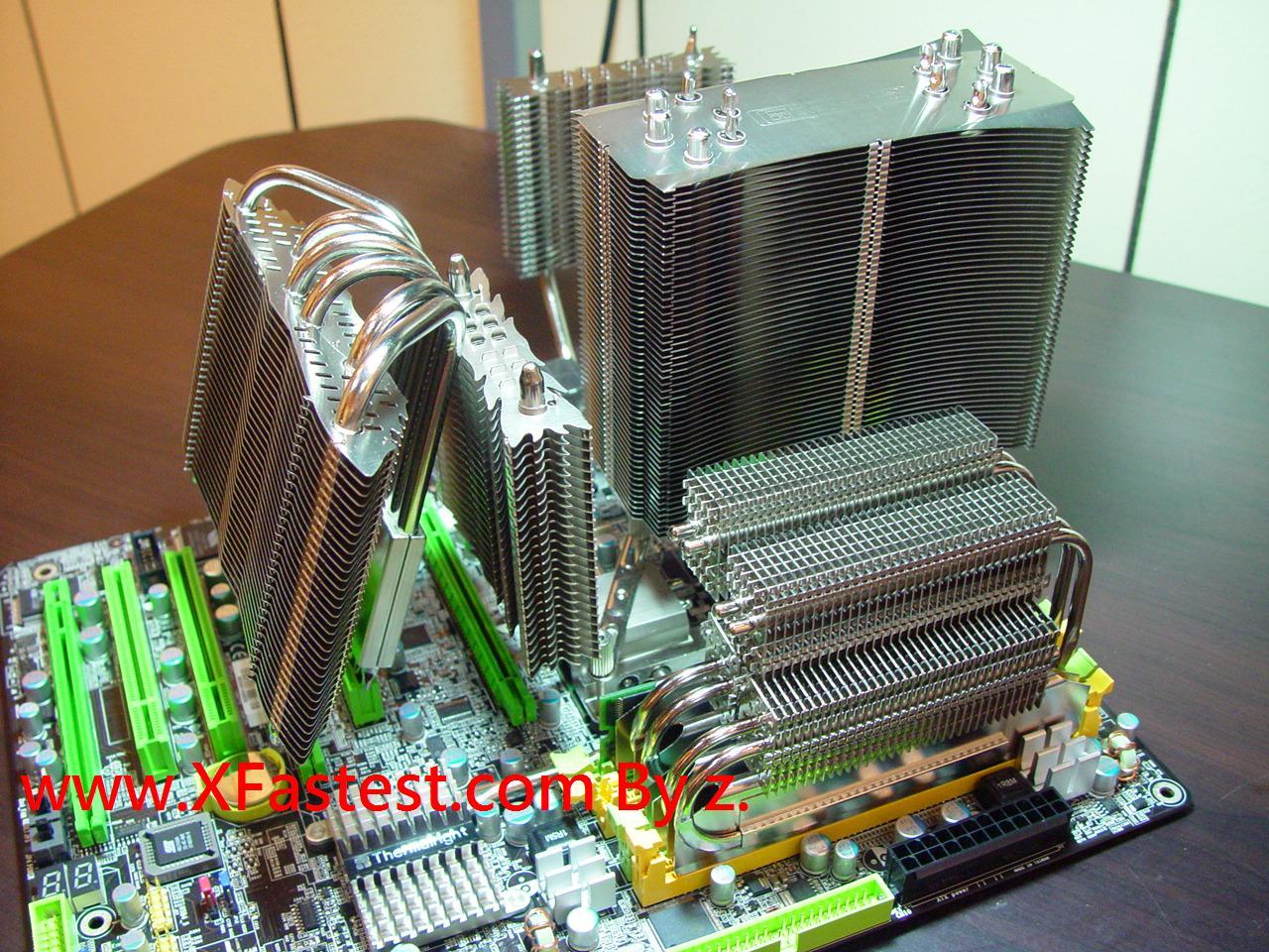 [24/04/2008] DFI liefert das X48-T2R ab morgen zusammen mit diversen Kühlern des Spezialisten Thermalright aus. Leider ist das Set vorerst nur für den koreanischen Markt bestimmt. Ein Preis ist noch nicht bekannt, er dürfte aber ebenso imposant wie die Bilder ausfallen (Bild: Xfastest.com)