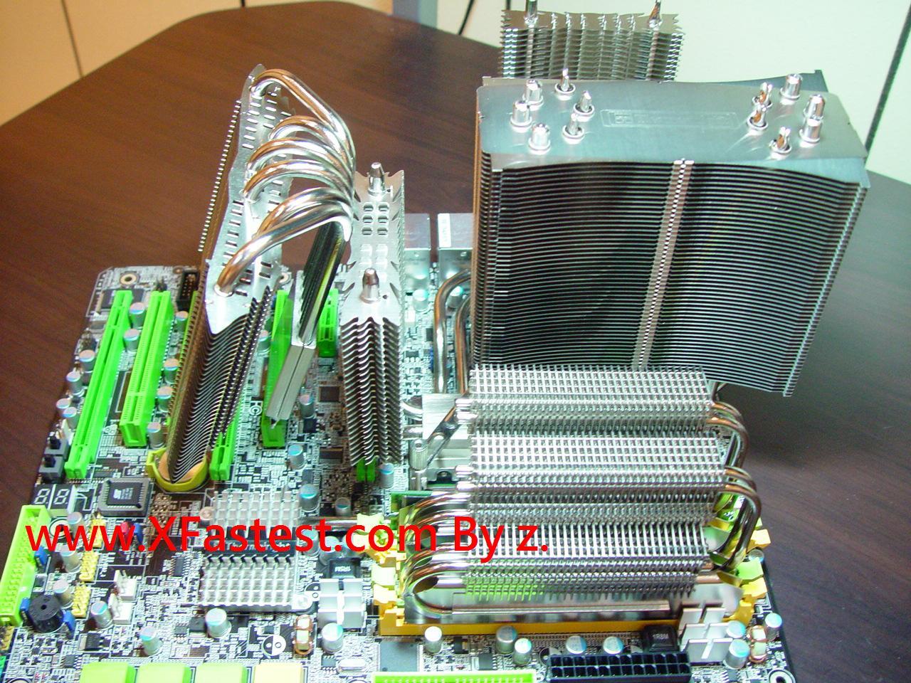 [24/04/2008] DFI liefert das X48-T2R ab morgen zusammen mit diversen Kühlern des Spezialisten Thermalright aus. Leider ist das Set vorerst nur für den koreanischen Markt bestimmt. Ein Preis ist noch nicht bekannt, er dürfte aber ebenso imposant wie die Bilder ausfallen (Bild: Xfastest.com)