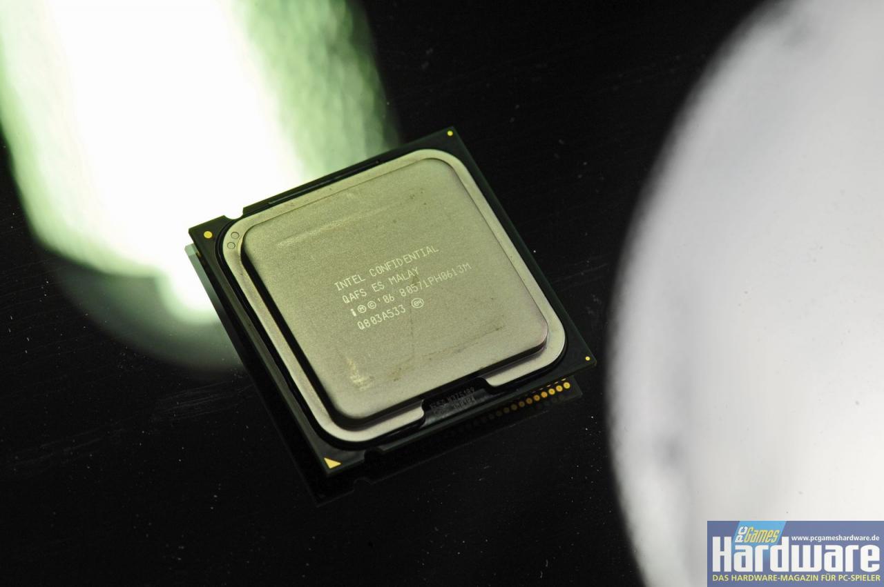 [22/04/2008] Neu im PCGH-Testlabor: Der Intel Core 2 Duo E7200 mit Wolfdale-Kern, 2,53 GHz und einem 266 MHz (QDR) schnellen FSB. Er wird für 120 Euro schon im PCGH-Preisvergleich gelistet. Einen Test finden Sie schon bald auf PCGH.