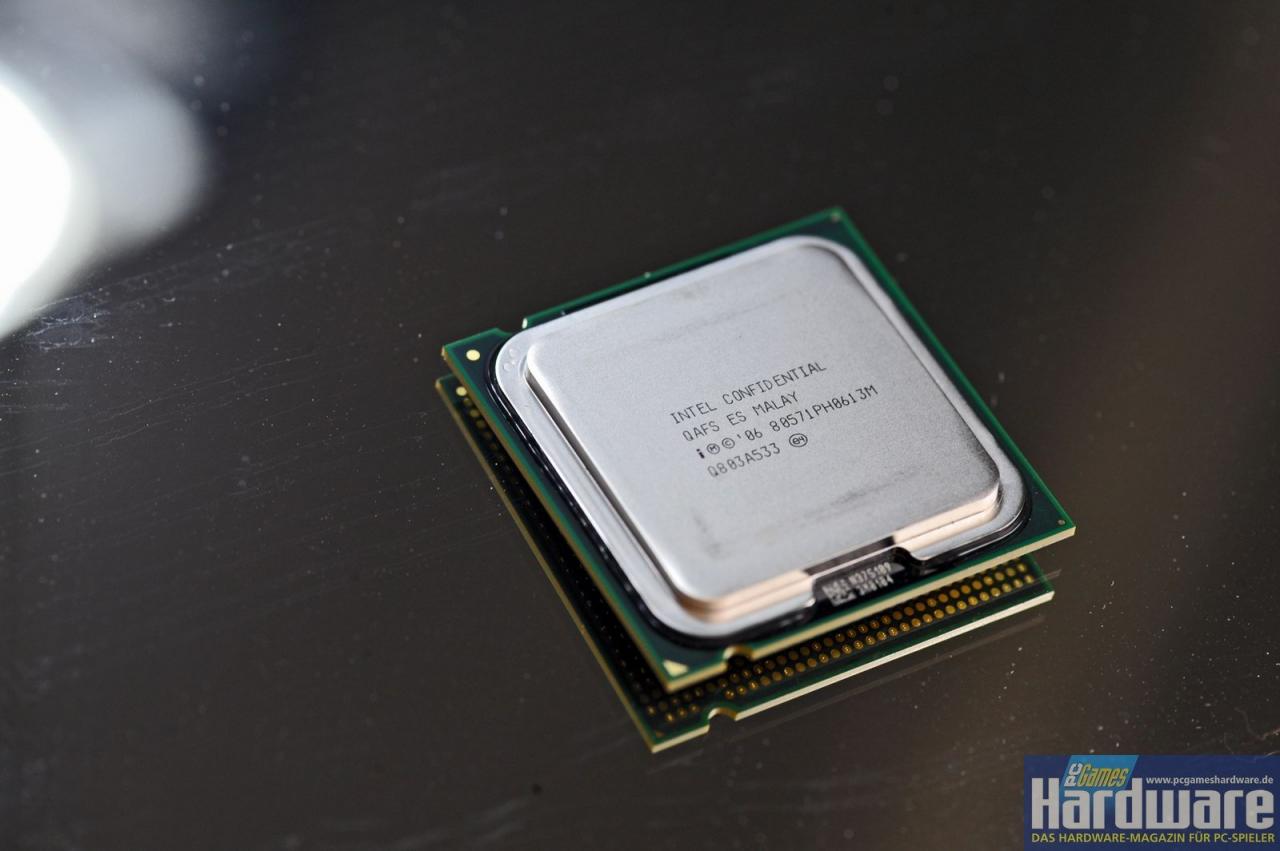 [22/04/2008] Neu im PCGH-Testlabor: Der Intel Core 2 Duo E7200 mit Wolfdale-Kern, 2,53 GHz und einem 266 MHz (QDR) schnellen FSB. Er wird für 120 Euro schon im PCGH-Preisvergleich gelistet. Einen Test finden Sie schon bald auf PCGH.
