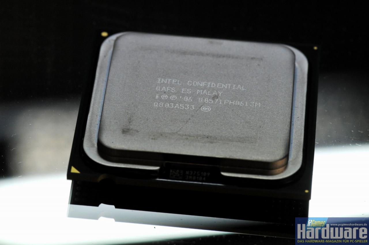 [22/04/2008] Neu im PCGH-Testlabor: Der Intel Core 2 Duo E7200 mit Wolfdale-Kern, 2,53 GHz und einem 266 MHz (QDR) schnellen FSB. Er wird für 120 Euro schon im PCGH-Preisvergleich gelistet. Einen Test finden Sie schon bald auf PCGH.