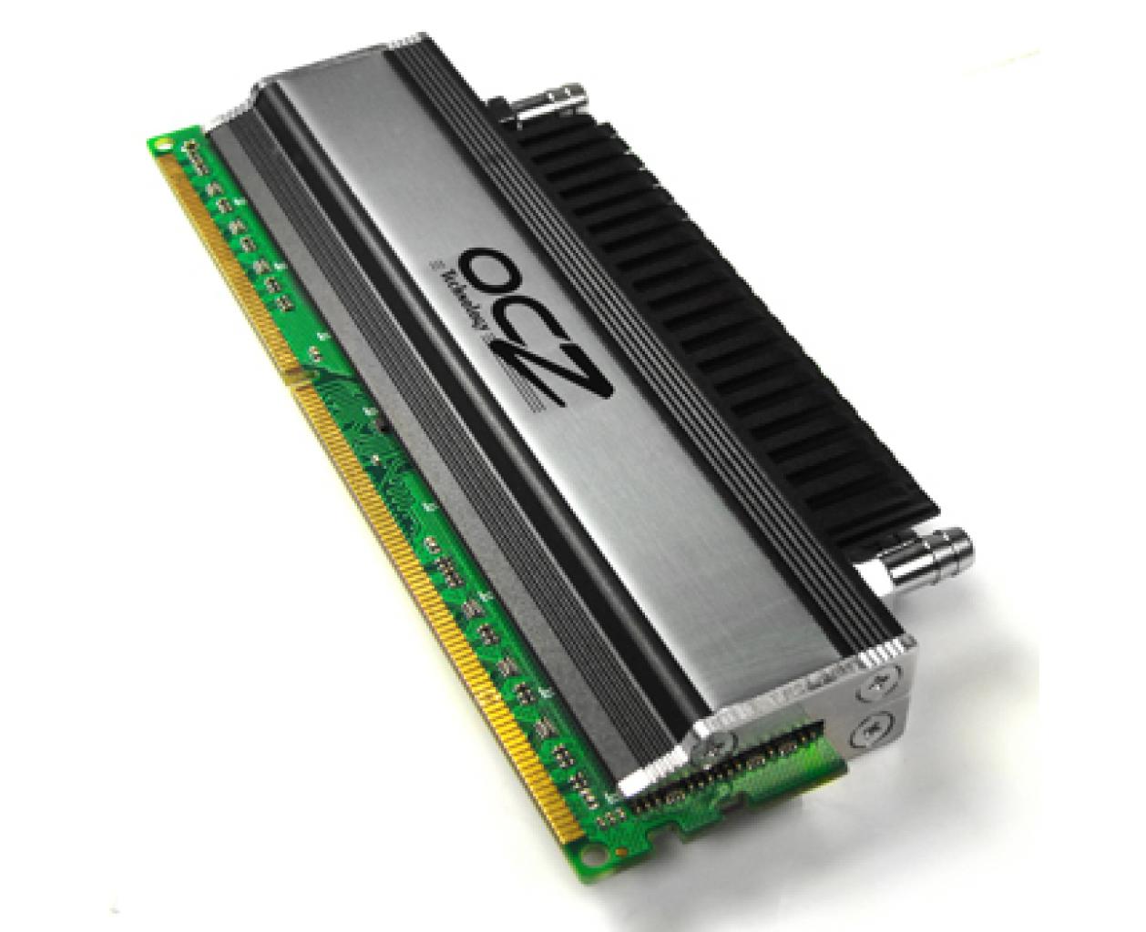 [18/04/2008] OCZ PC3-16000 Flex II Edition: High-End DDR3 Speicher mit Flüssigkeitskühlung (Bild: OCZ)