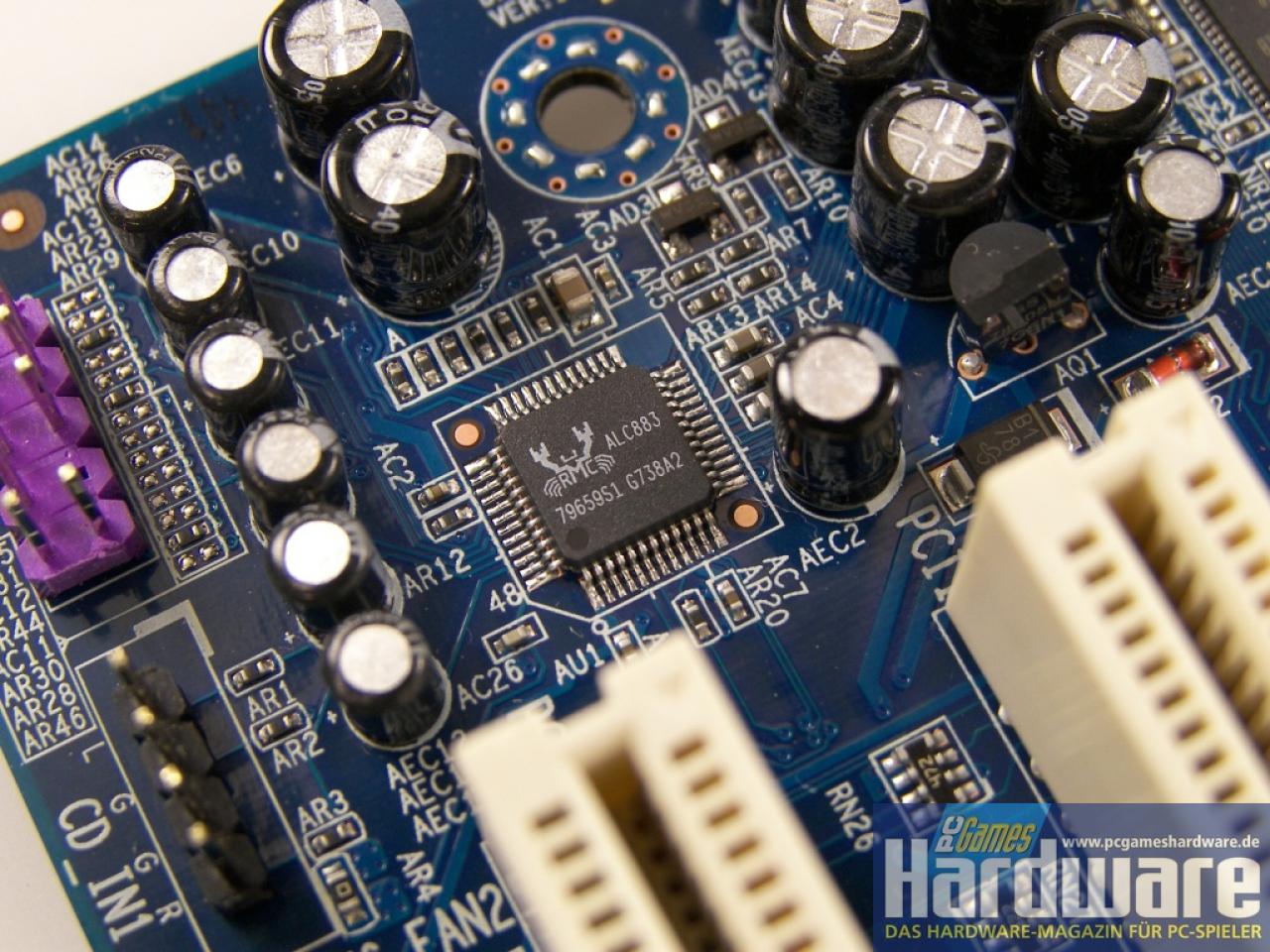[15/04/2008] Das N78S von Palit verfügt über den Geforce-8200-Chipsatz und unterstützt daher Hyibrd SLI. (Bild: PCGH)