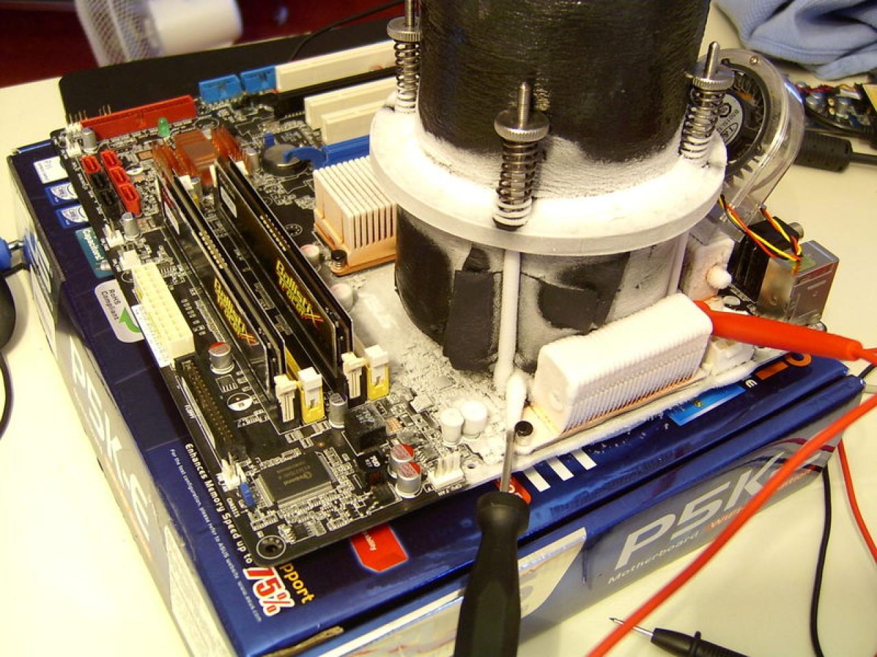 [14/04/2008] PC Games Hardware Extreme: Extremkühlungs-Bilderthread