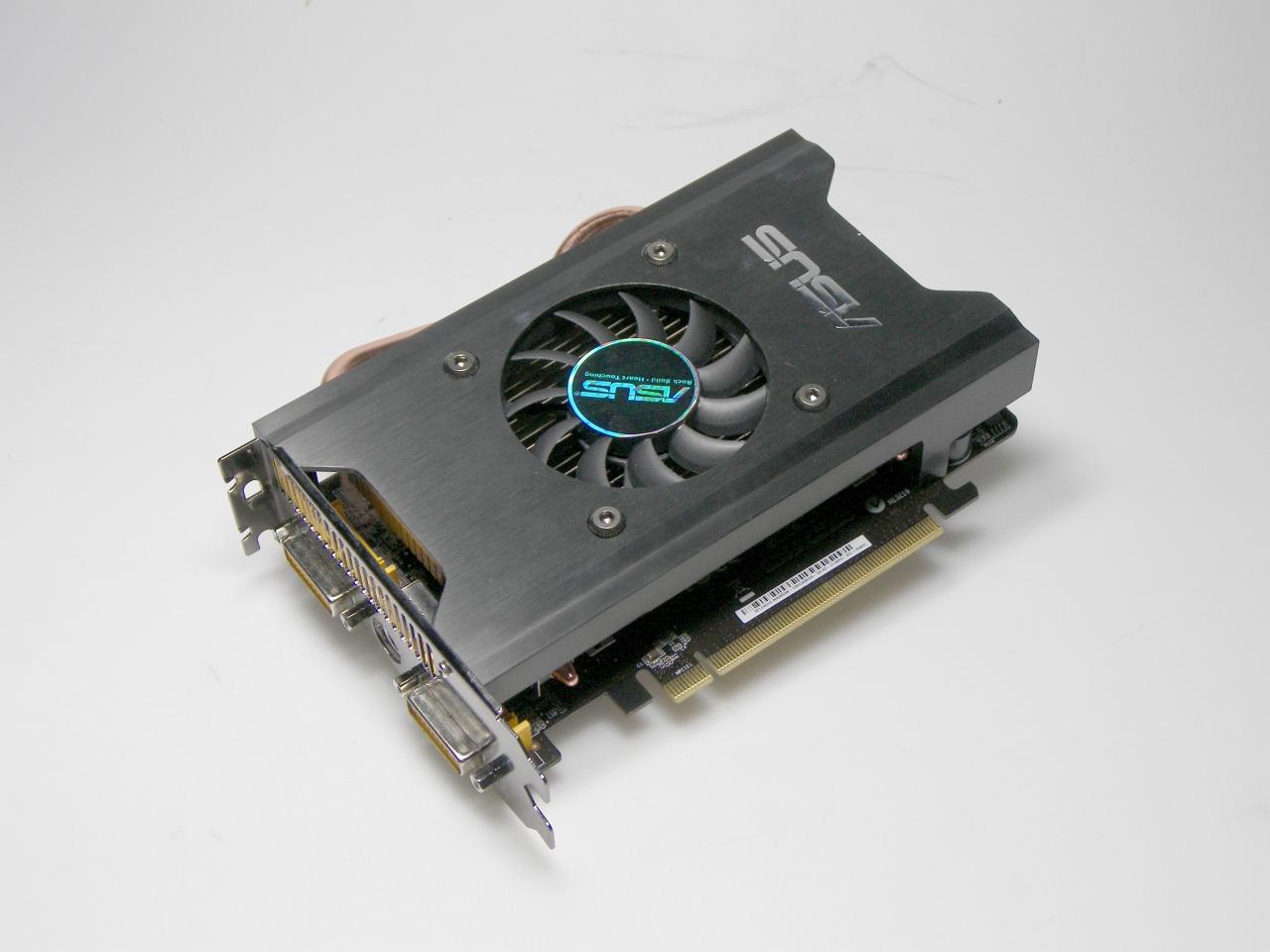 [20/05/2008] Die Asus Splendid HD MA3850M ist nur 17 Zentimeter lang.
