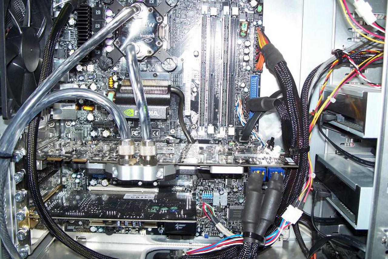 [01/05/2008] PC Games Hardware Extreme: Im Thread WaKü ***Bilderthread*** zeigen PCGHX-User auf aktuell 33 Seiten Bilder ihrer Wasserkühlungen. Zeigen Sie uns Ihre Wasserkühlung!