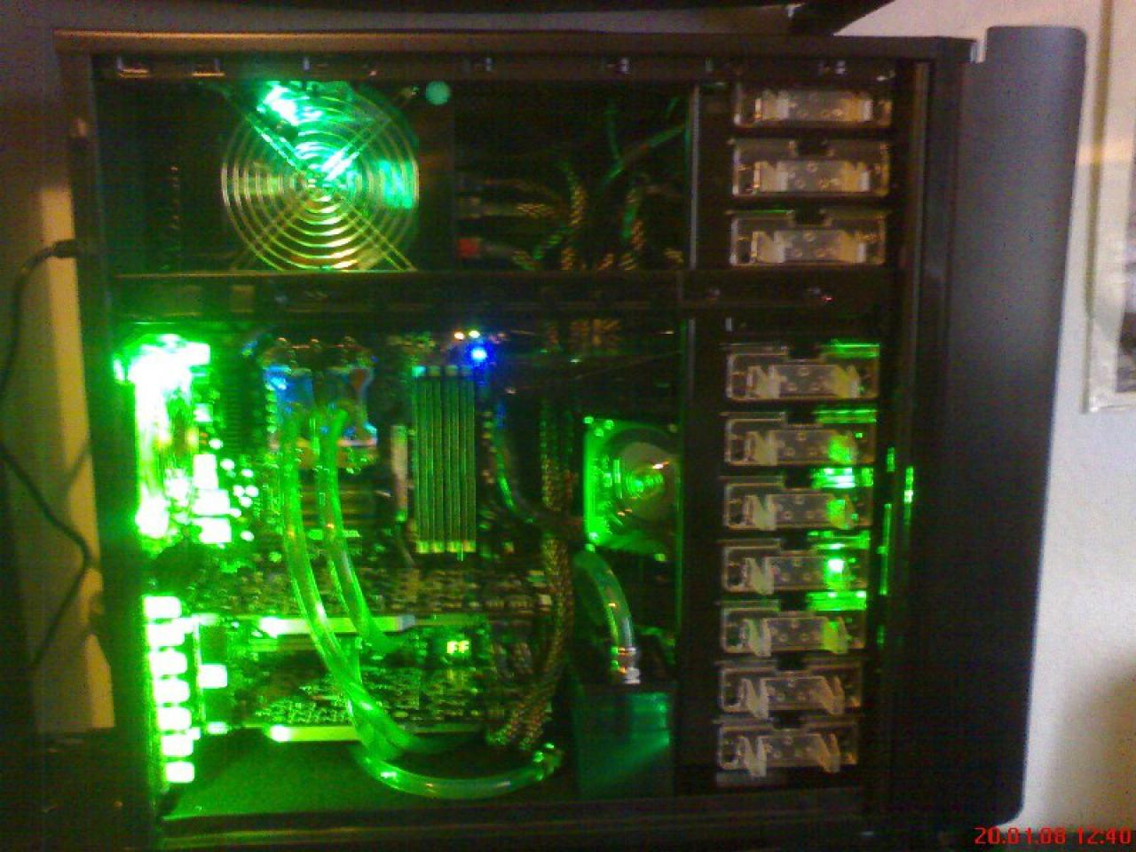[01/05/2008] PC Games Hardware Extreme: Im Thread WaKü ***Bilderthread*** zeigen PCGHX-User auf aktuell 33 Seiten Bilder ihrer Wasserkühlungen. Zeigen Sie uns Ihre Wasserkühlung!