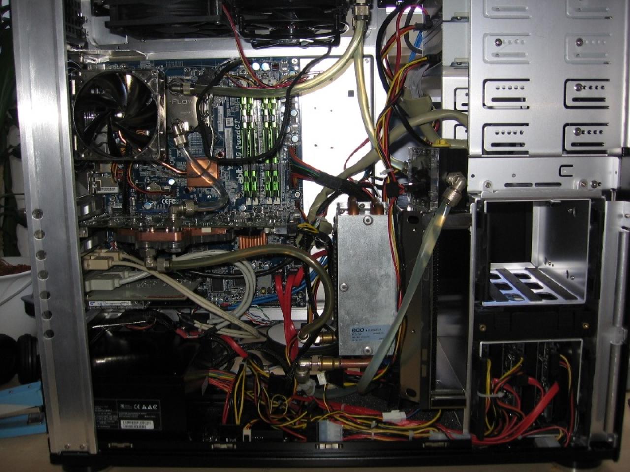 [01/05/2008] PC Games Hardware Extreme: Im Thread WaKü ***Bilderthread*** zeigen PCGHX-User auf aktuell 33 Seiten Bilder ihrer Wasserkühlungen. Zeigen Sie uns Ihre Wasserkühlung!