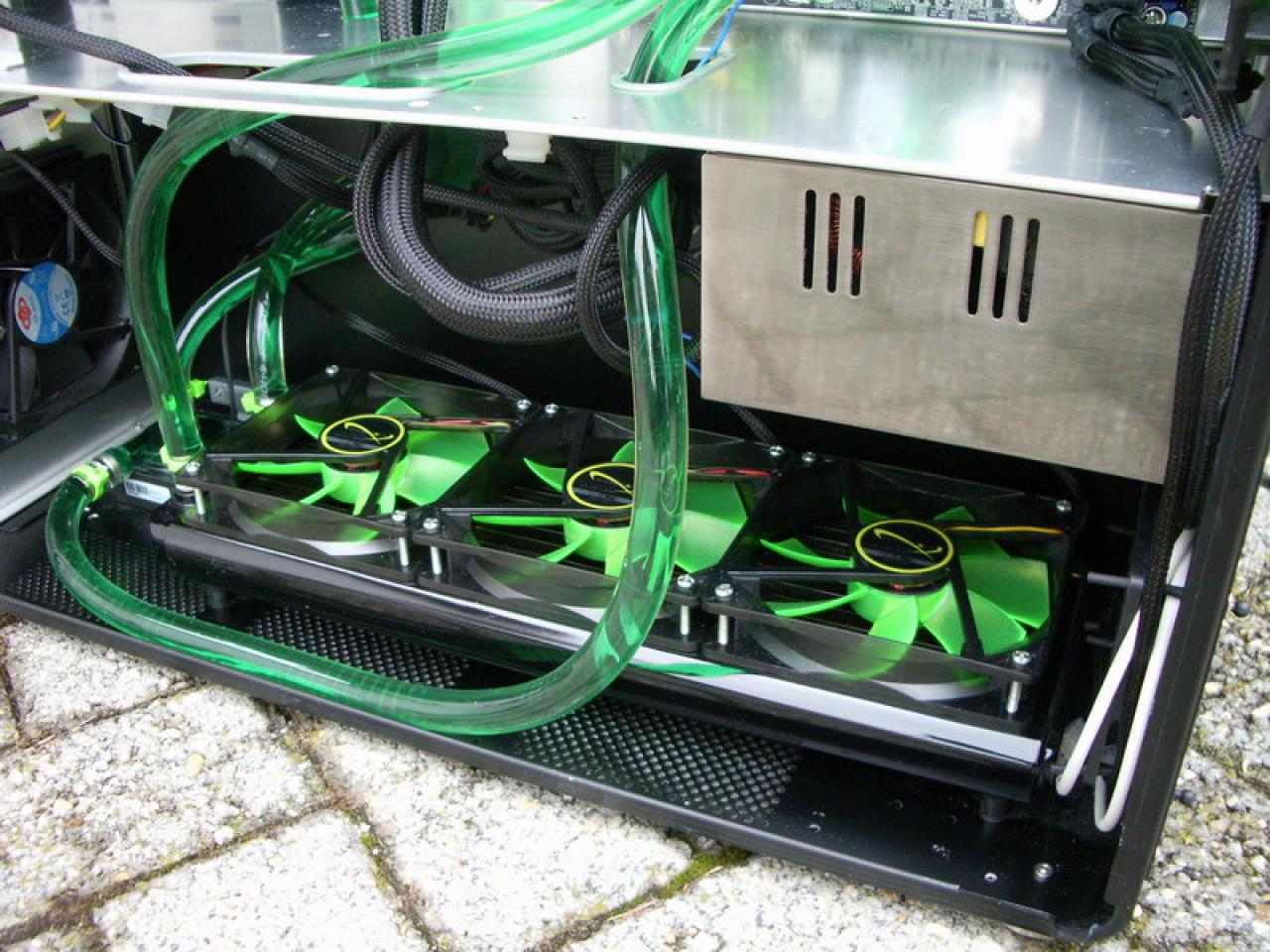 [01/05/2008] PC Games Hardware Extreme: Im Thread WaKü ***Bilderthread*** zeigen PCGHX-User auf aktuell 33 Seiten Bilder ihrer Wasserkühlungen. Zeigen Sie uns Ihre Wasserkühlung!
