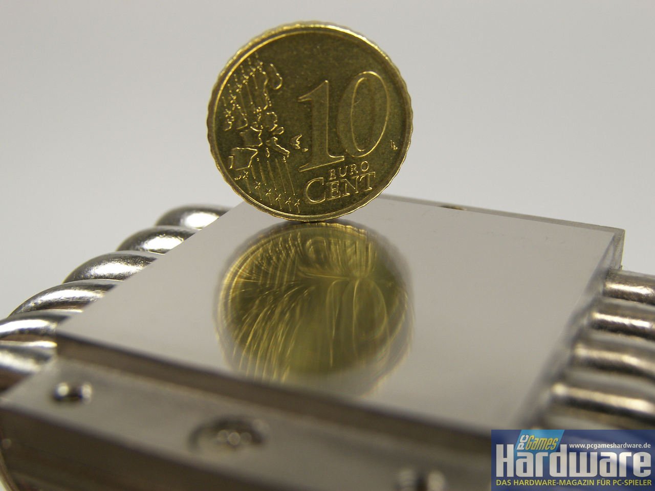 [07/05/2008] Coolermaster Hyper Z600: Spiegelnder Boden