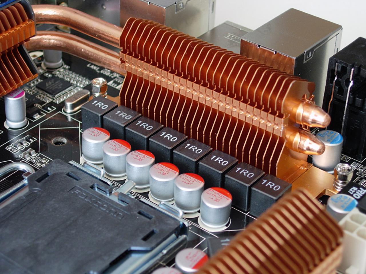 [07/05/2008] Asus P5Q3 (Bild: Nordichardware.com)