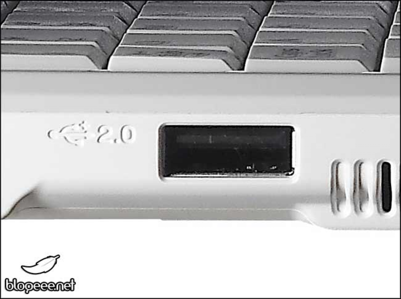 [15/05/2008] Asus Eee-PC 901: Impressionen des neuen Modells (Bild: Blogeee)