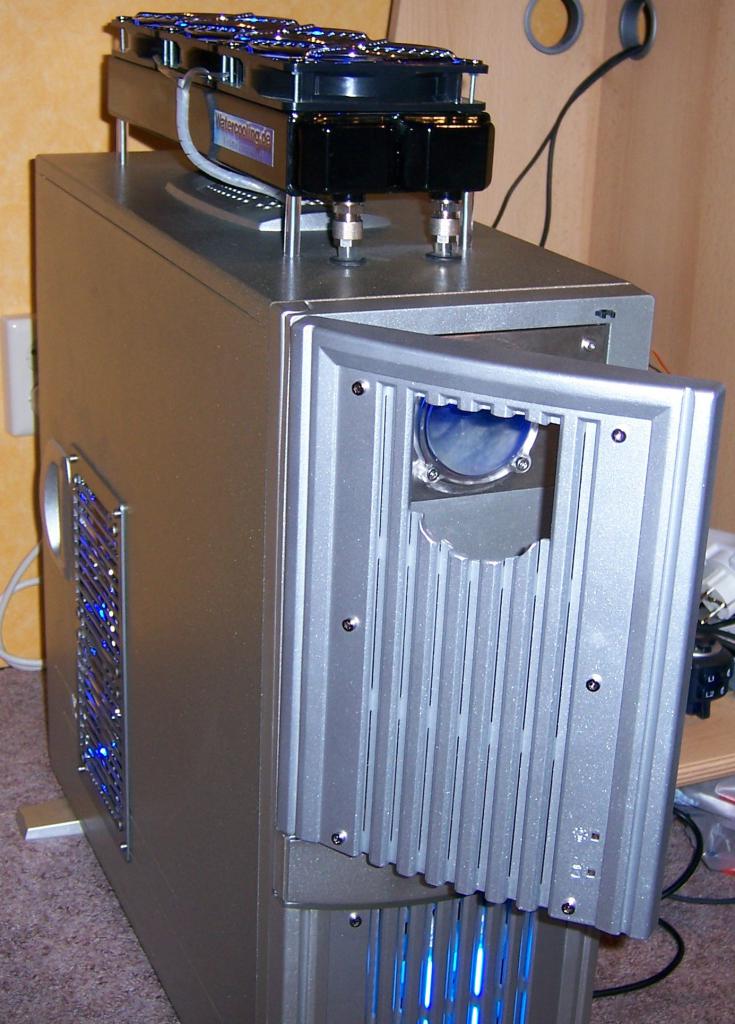 [01/05/2008] PC Games Hardware Extreme: Im Thread WaKü ***Bilderthread*** zeigen PCGHX-User auf aktuell 33 Seiten Bilder ihrer Wasserkühlungen. Zeigen Sie uns Ihre Wasserkühlung!
