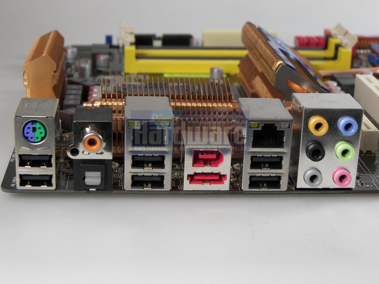 [05/05/2008] Asus P5Q Deluxe: Der PS2-Port funktioniert offenbar mit Maus oder Tastatur. (Bild: PCGH)