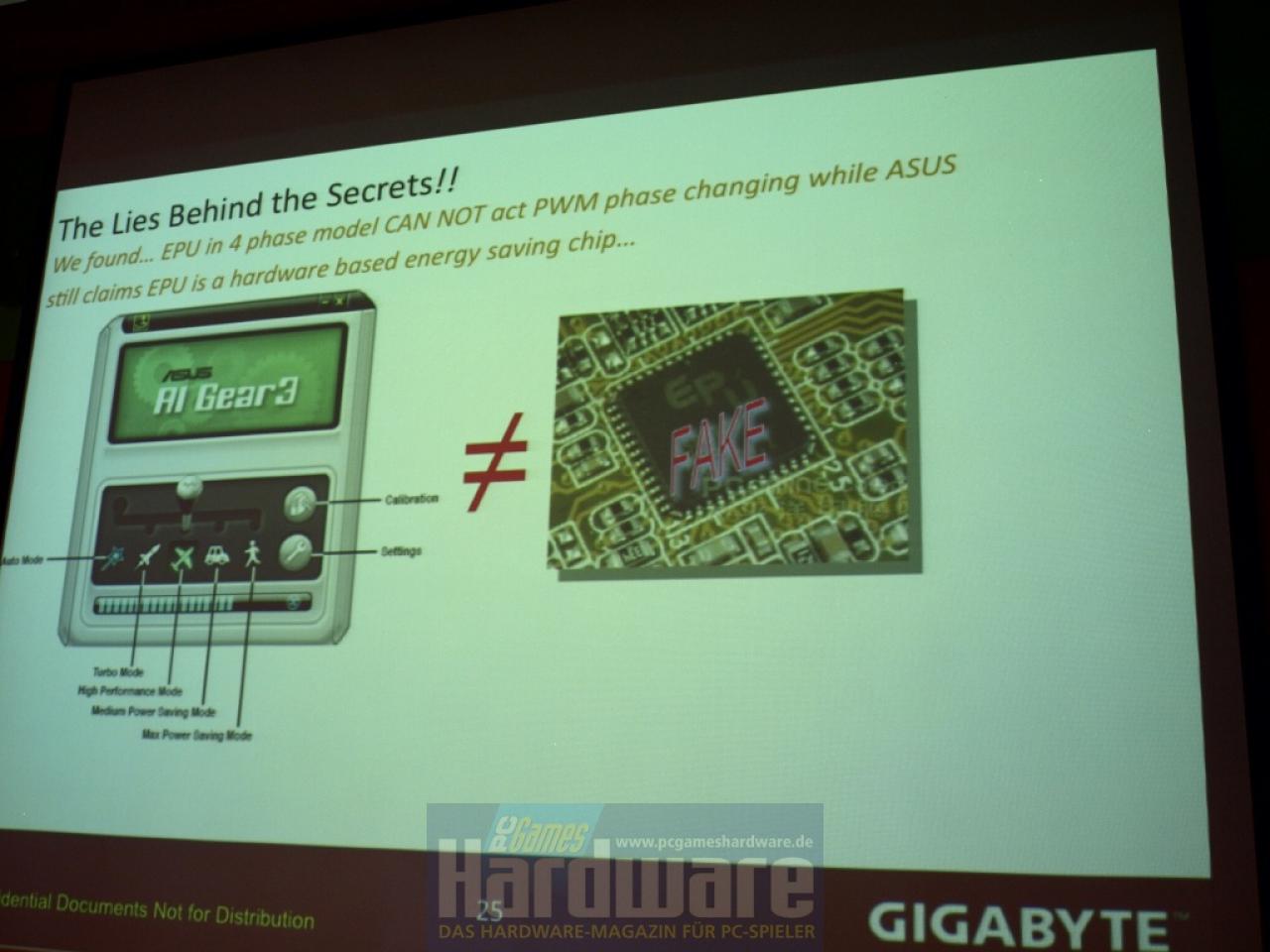 [16/05/2008] Die Präsentation von Gigabyte vergleicht die eigene DES-Technik mit dem EPU-System von Asus - inklusive heftiger Anschuldigugngen. (Bild: PCGH)