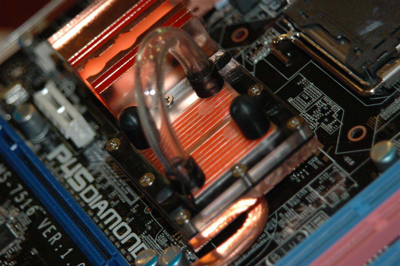 [13/05/2008] MSI P45 Diamond (Bild: PCGH)